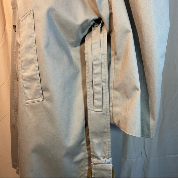 Stafford Performance Beige Trench Coat With Removable Thermal Lining - Picture 6 of 12